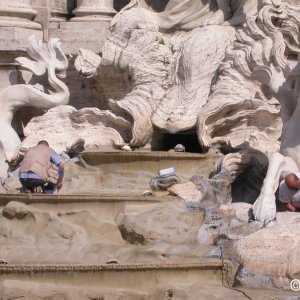 Reinung Fontana di Trevi