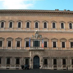Pallazzo Farnese