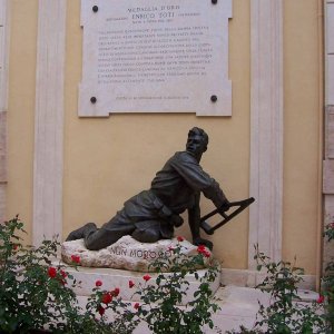 Bersaglieri-Museum, Enrico Toti