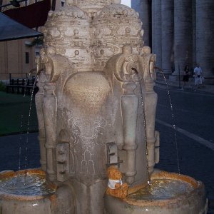 Tiara-Brunnen