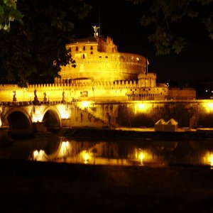 Engelsburg bei Nacht