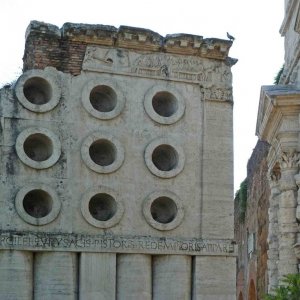 Bckerdenkmal an Porta Maggiore