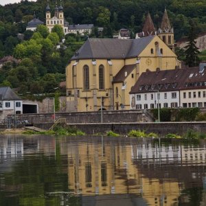 FT2010 Wrzburg Spiegelung Sankt Burkard