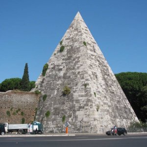 Pyramide