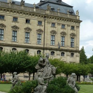 Im Hofgarten der Residenz