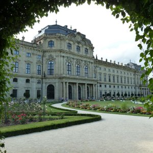 Im Hofgarten der Residenz