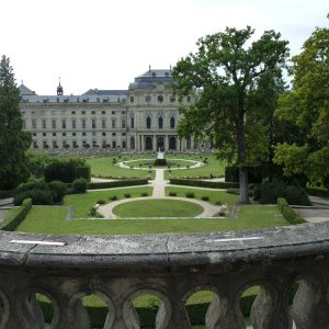 Im Hofgarten der Residenz