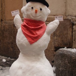 Schnee in Rom; Schneemann