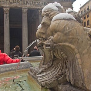 Brunnen Piazza della Rotonda