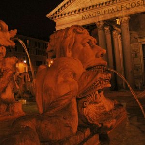 Brunnen an der Piazza della Rotonda