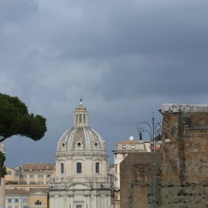 Basilica Ulpia, Via dei fori imperiali