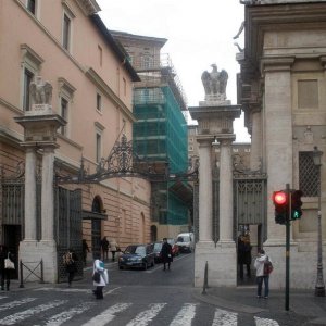 Vatikan - Porta Sant'Anna