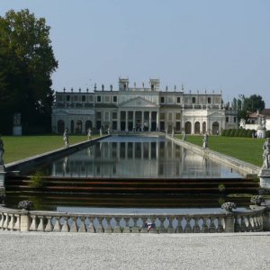 Villa Pisani - Park mit riesigem Wasserbecken