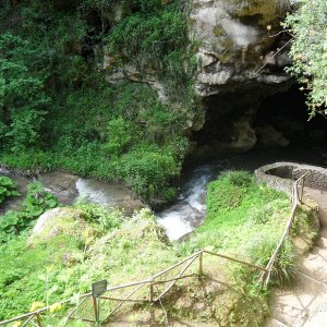 Villa Gregoriana - Grotte der Sirenen