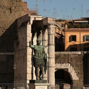 Augustus vor Forum