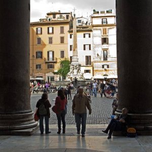 Blick von Pantheon auf Piazza Rotonda