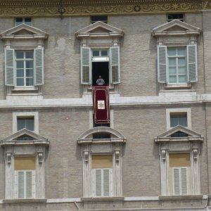 Angelus-Gebet auf dem Petersplatz