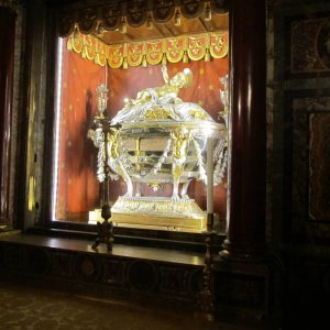 Santa Maria Maggiore - Die Reliquie mit den Brettern der Krippe
