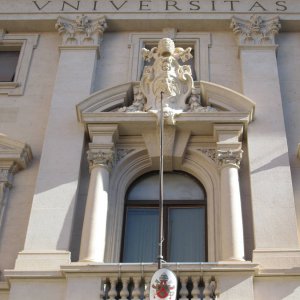 Pontificia Universit Gregoriana, Piazza della Pilota