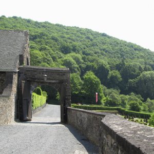 Schloss Brresheim