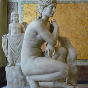 pa_aphrodite_delphin_ludovisi_I