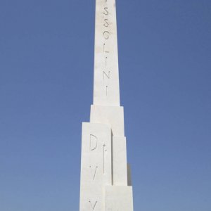 Stadio Olimpico mit Obelisk MVSSOLINI DVX