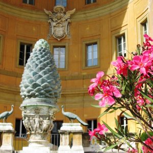 Cortile della Pigna