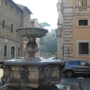 Brunnen bei Santa Maria in Campitelli