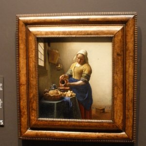 Amsterdam Rijksmuseum Vanmeer Dienstmagd mit Milchkrug