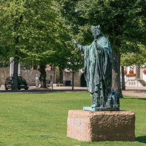 Hildesheim Dom Bernward-Plastik