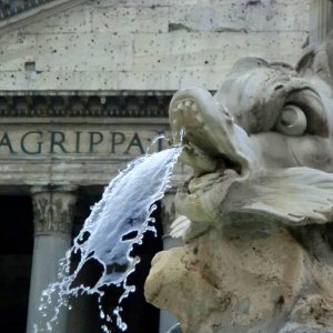 Fontana di Pantheon