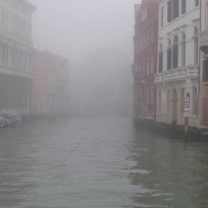 Nebel ber dem Canal Grande