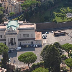 Vatikan von oben Bahnhof