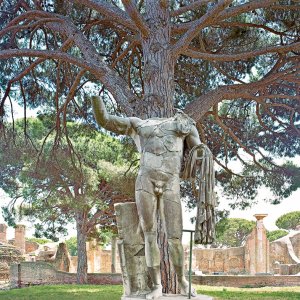 Platz der heroischen Statue & Forumsthermen, Ostia Antica