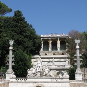 Fontana della Dea Roma