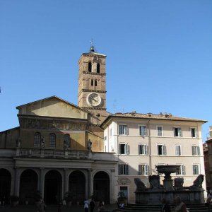 Piazza S. Maria in Trastevere