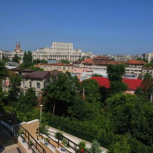Blick vom Metropolitenhügel zum Palast des Volkes