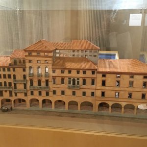 Palazzo Sturm - Modell der Case Remondini