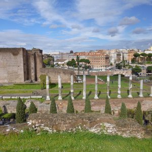 Roma-Tempel IV