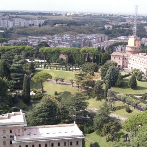 Blick auf die Vatikanischen Gärten