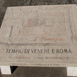 Tempel der Venus und der Roma