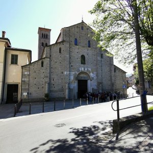 Como Basilika Sant'Abbondio Fassade