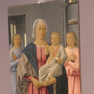 Piero della Francesca - Madonna di Senigallia