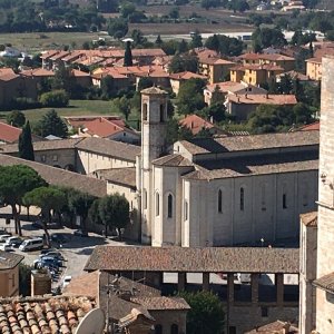 Gubbio - San Francesco von oben