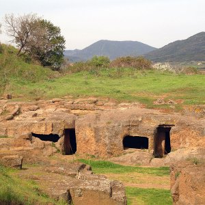 Ceveteri Nekropole Grabanlagen auerhalb der Ausgrabungen