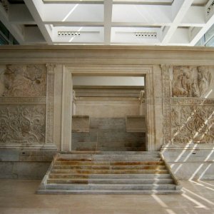 Rom mit Tchting - Ara Pacis