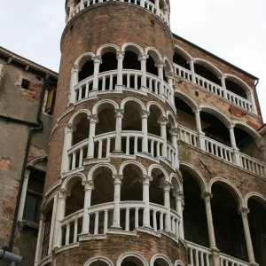 Palazzo Contarini del Bovolo