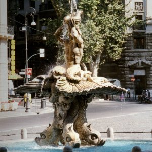 Die Fontana del Tritone auf der Piazza Barberini