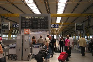 Der Bahnhof im Flughafen Fiumicino - hier fahren der Leonardo-Express und die FR 1