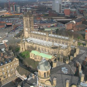 Die Kathedrale von Manchester aus dem Riesenrad